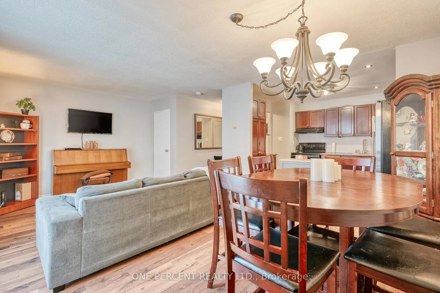 Additional image 6 of 1036 Falgarwood Drive 79