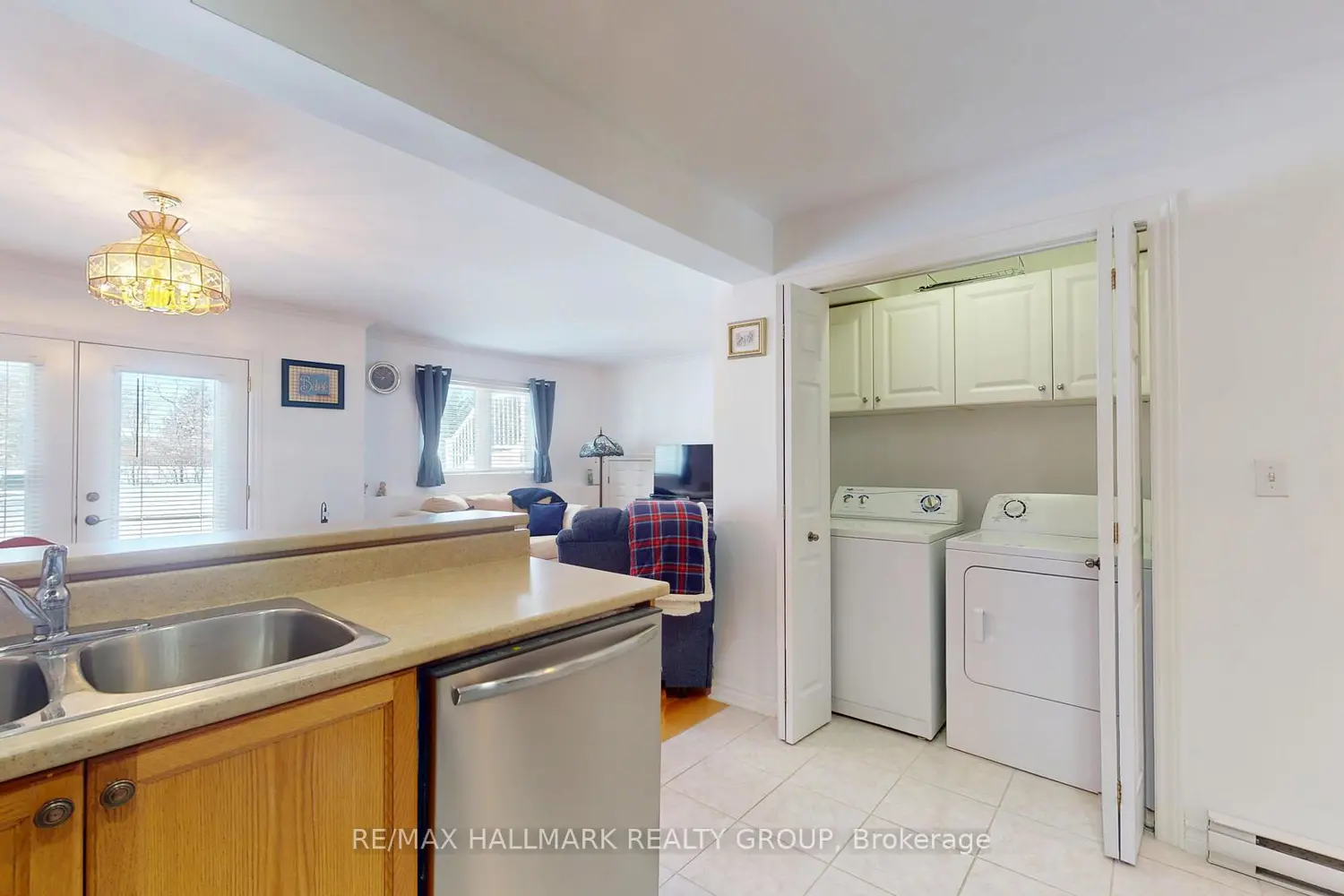 Additional image 4 of 237 Oak Street 1102