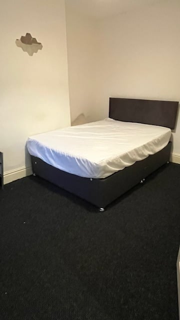 Room in a Shared House, Mildred St, M7, N1 7GU