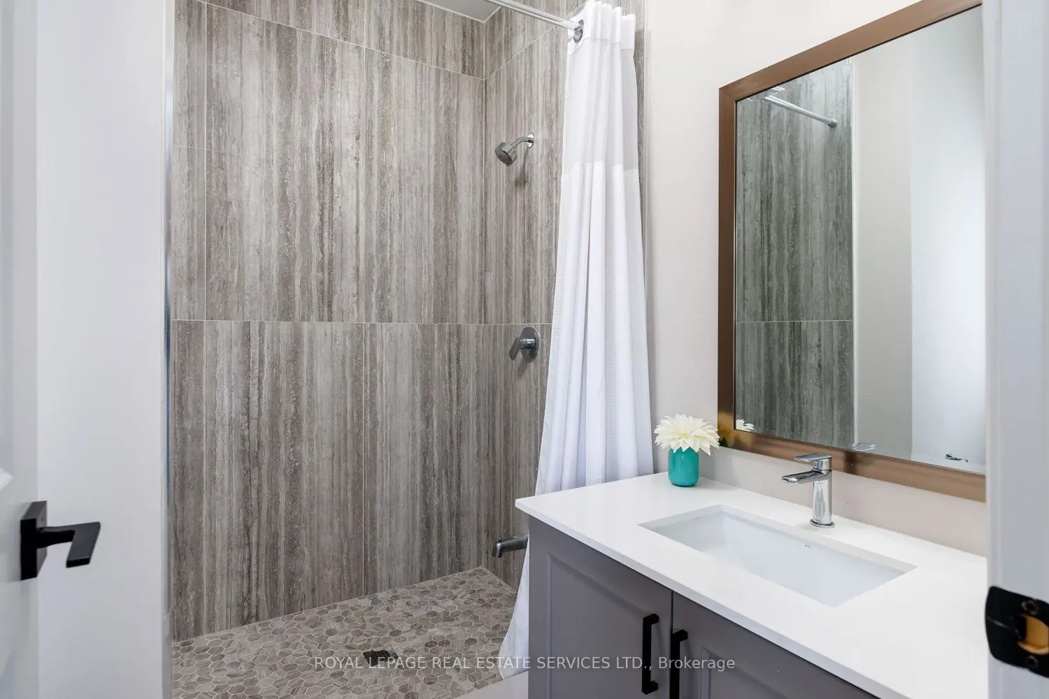 Additional image 15 of 175 Burloak Drive