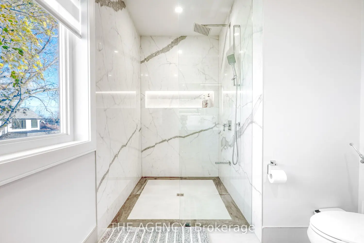 Additional image 19 of 519 Third Line