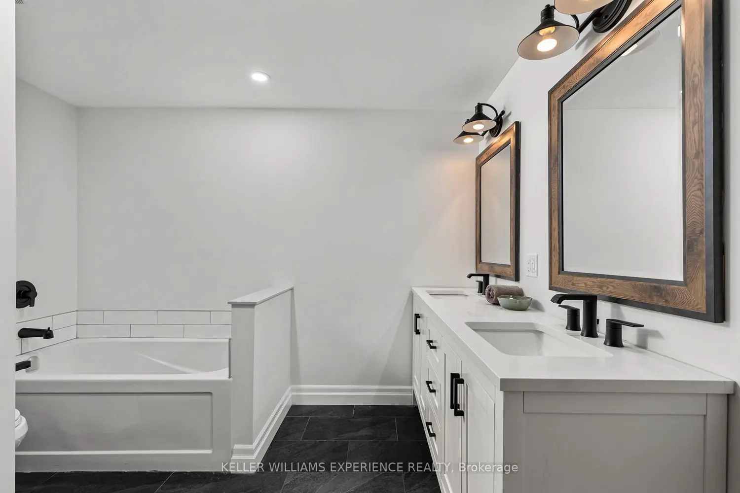 Additional image 17 of 7 Highland Drive