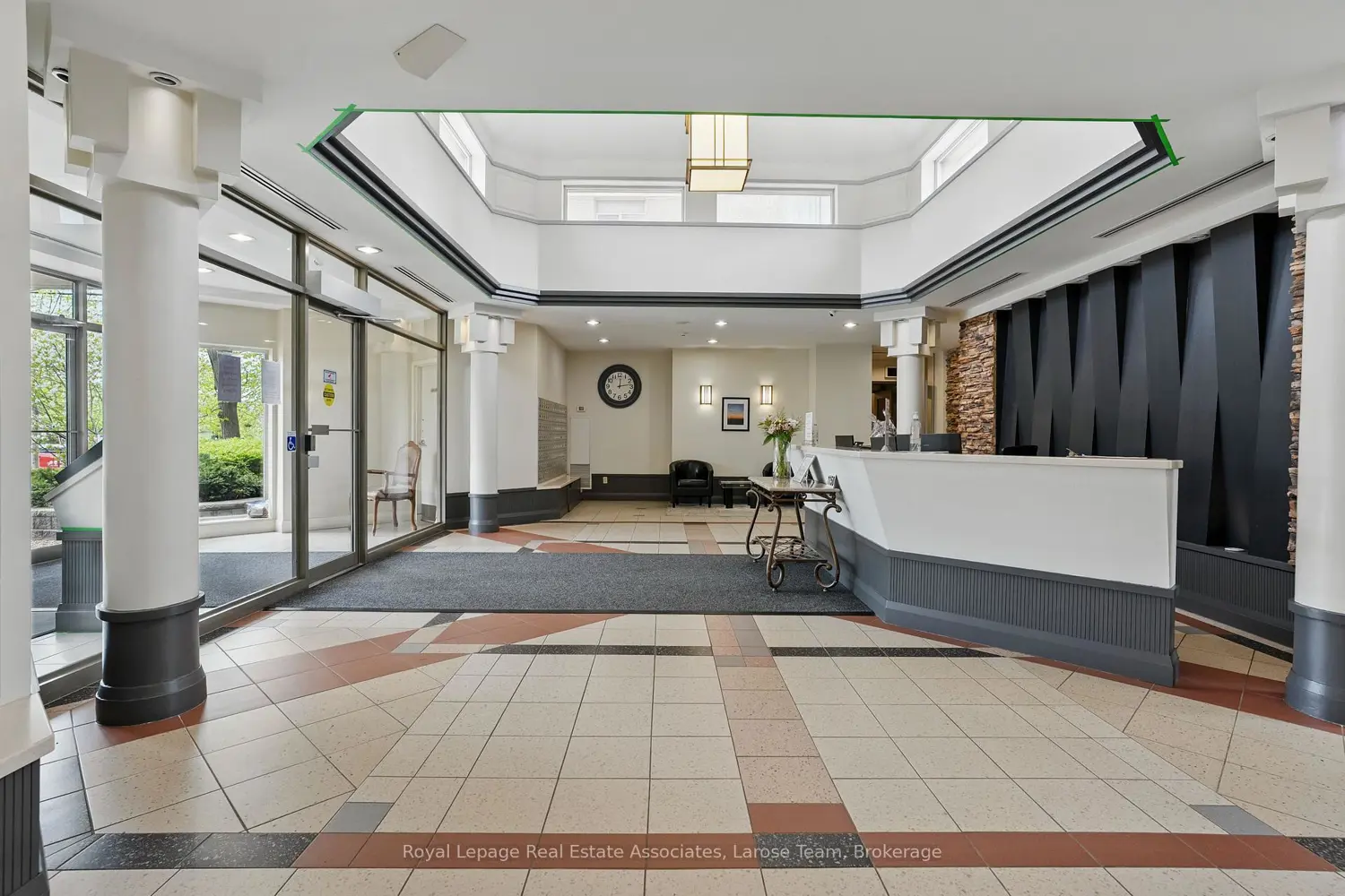 1140 Parkwest Place 709