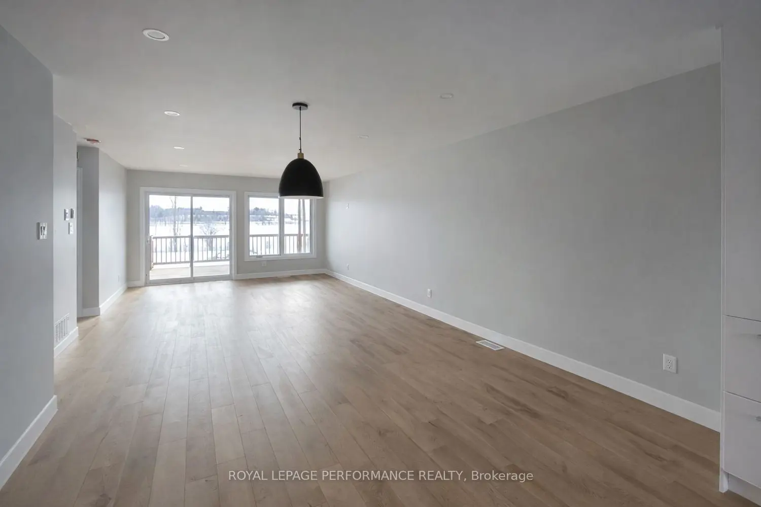 Additional image 8 of 3676-3678 Front Road