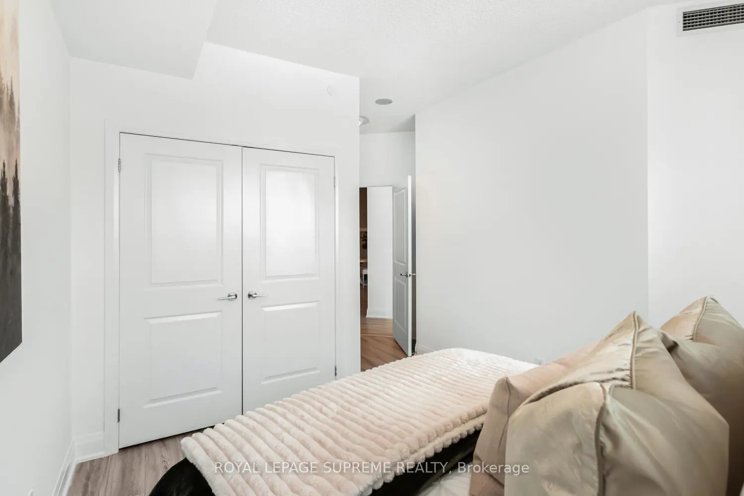 Additional image 9 of 25 Fontenay Court 312