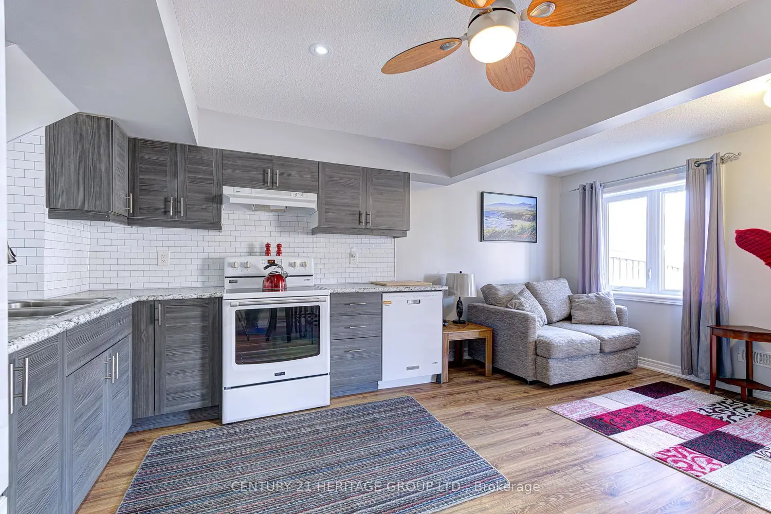 Additional image 16 of 32 Michaelis Street