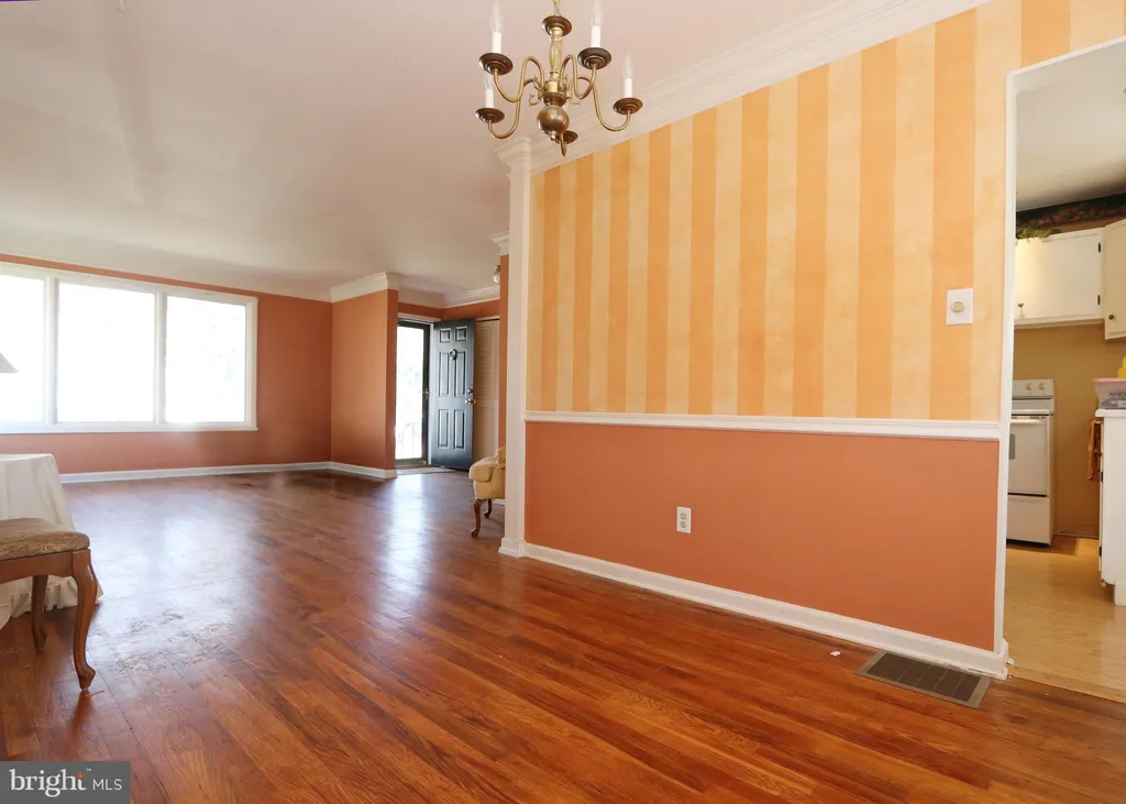 Additional image 3 of 38 S Dickens Road, Claymont, DE 19703