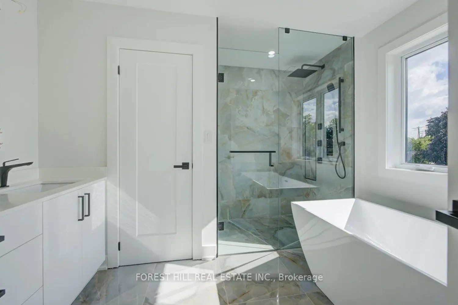 Additional image 15 of 4392 Ontario Street