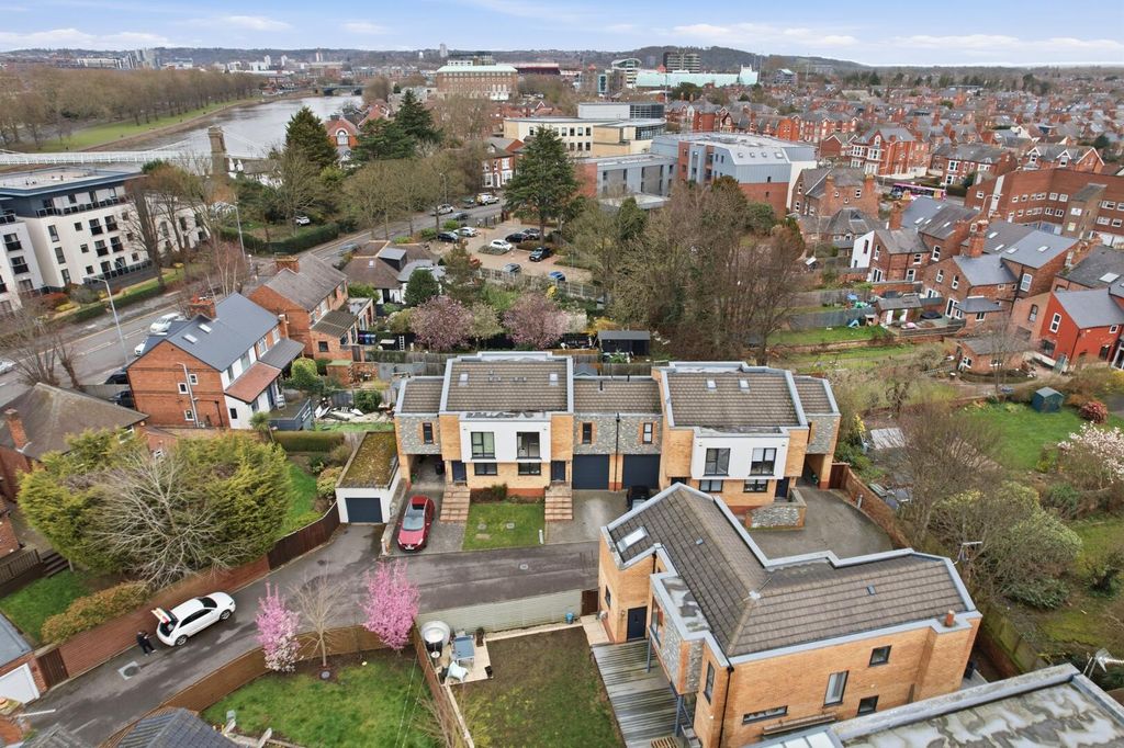 Additional image 21 of 3 bed terraced house for saleGrenville Drive, West Bridgford NG2
