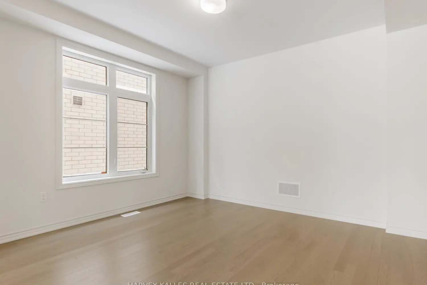 18 Bluebird Boulevard photo 3