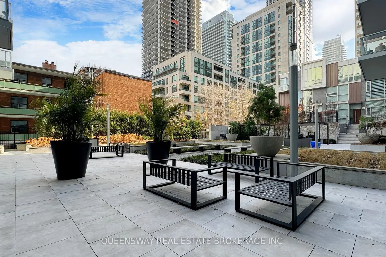 Additional image 17 of 101 Erskine Avenue 1605