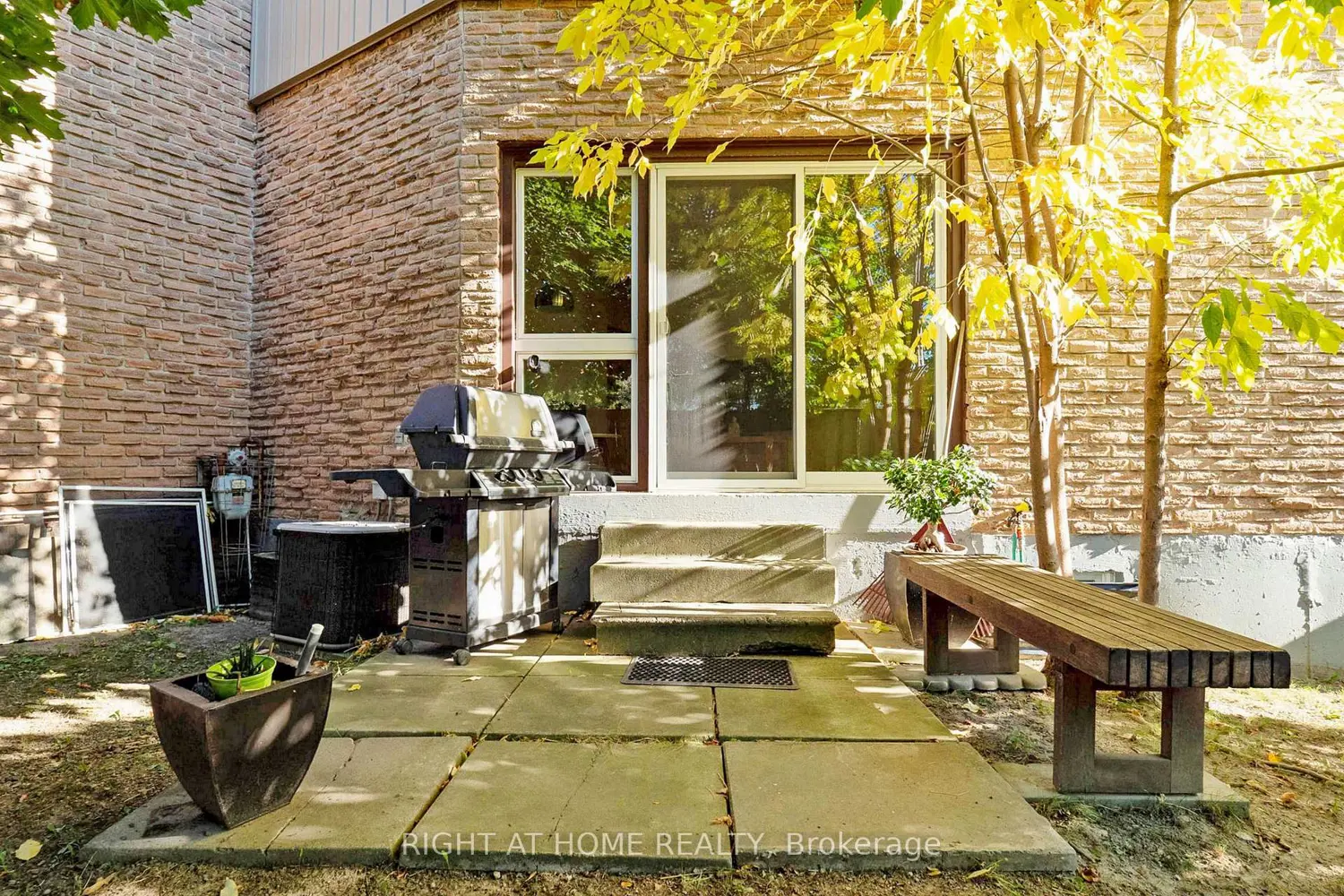 Additional image 19 of 400 Bloor Street 6