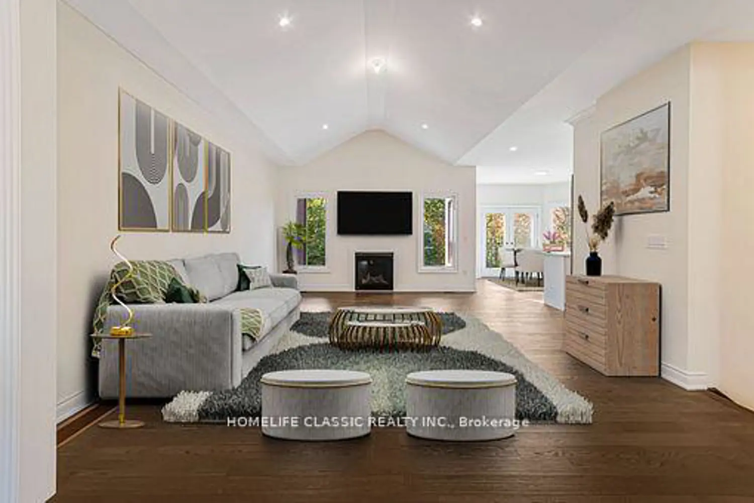 74 Ruby Drive photo 4