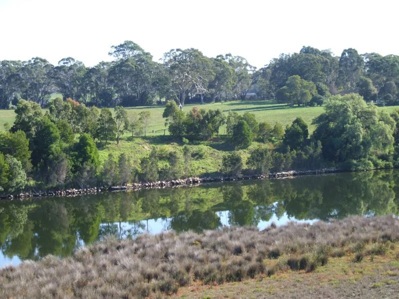 23 Whitworth Drive, Nicholson VIC 3882