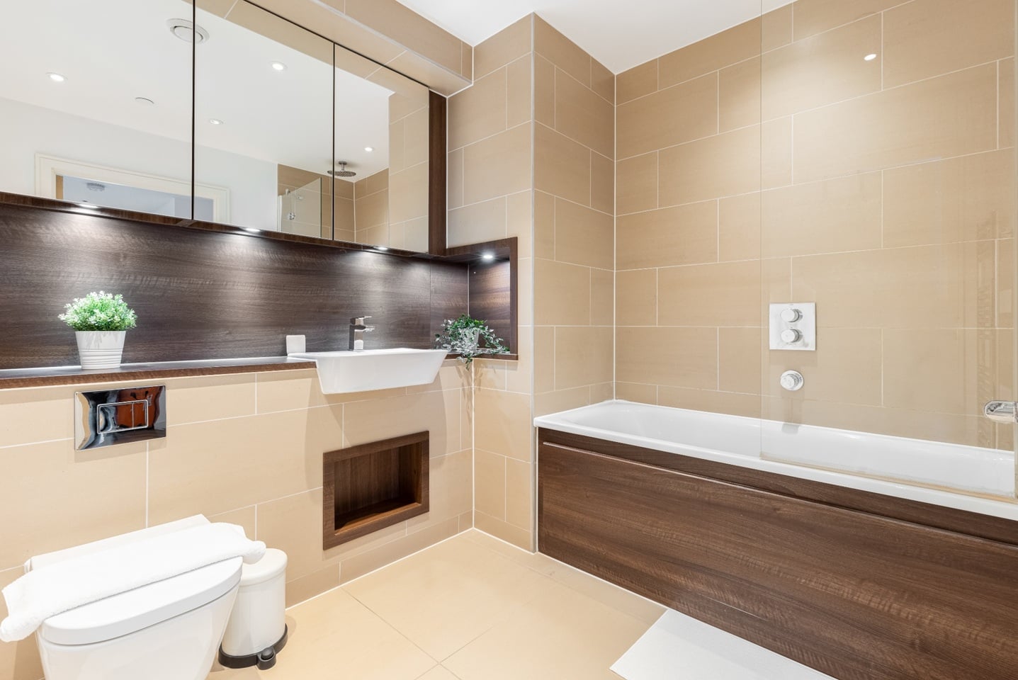 Additional image 10 of 2 Bed Flat, Queensland Road, N7, N1 7GU