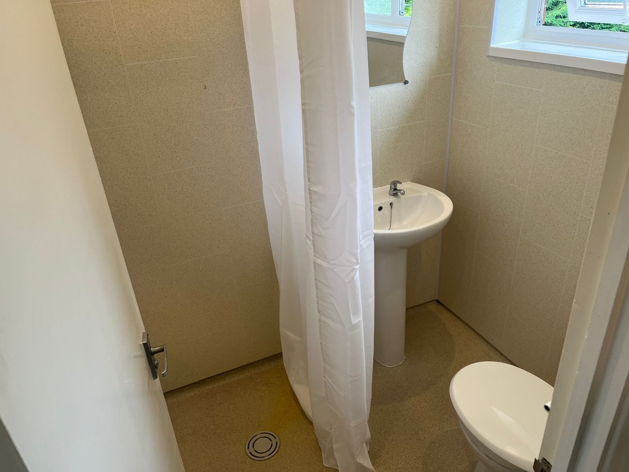 Additional image 3 of Room in a Shared House, Leabon Grove, B17, N1 7GU