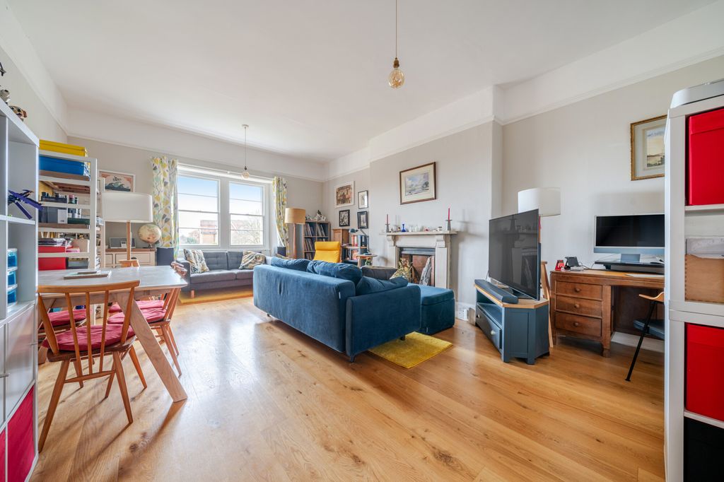 Additional image 3 of 2 bed flat for saleWorcester Crescent, Bristol BS8