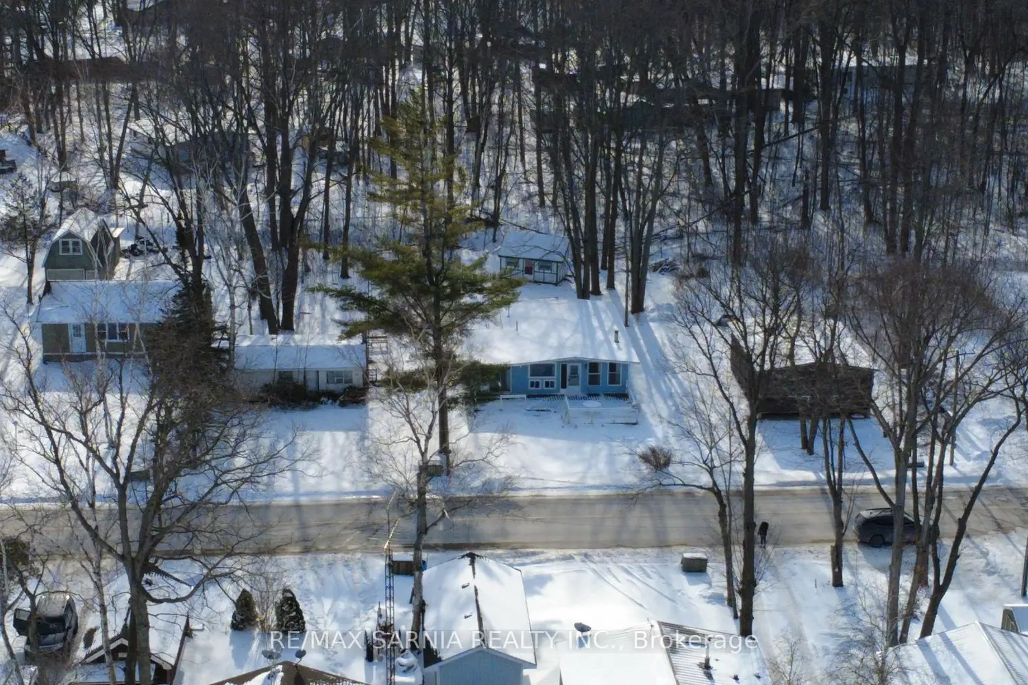 Additional image 16 of 9924 Lake Road