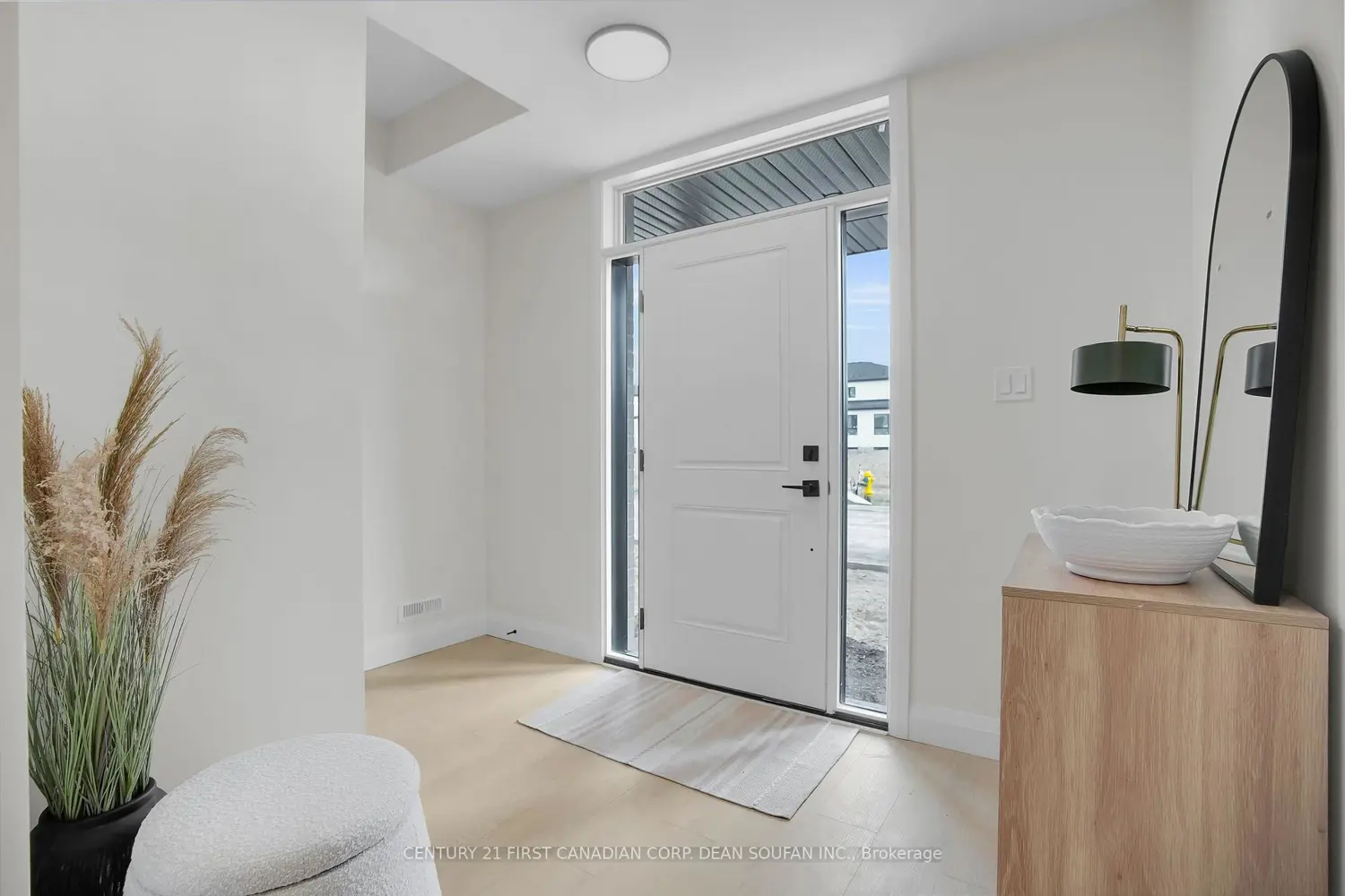 783 Banyan Lane photo 2