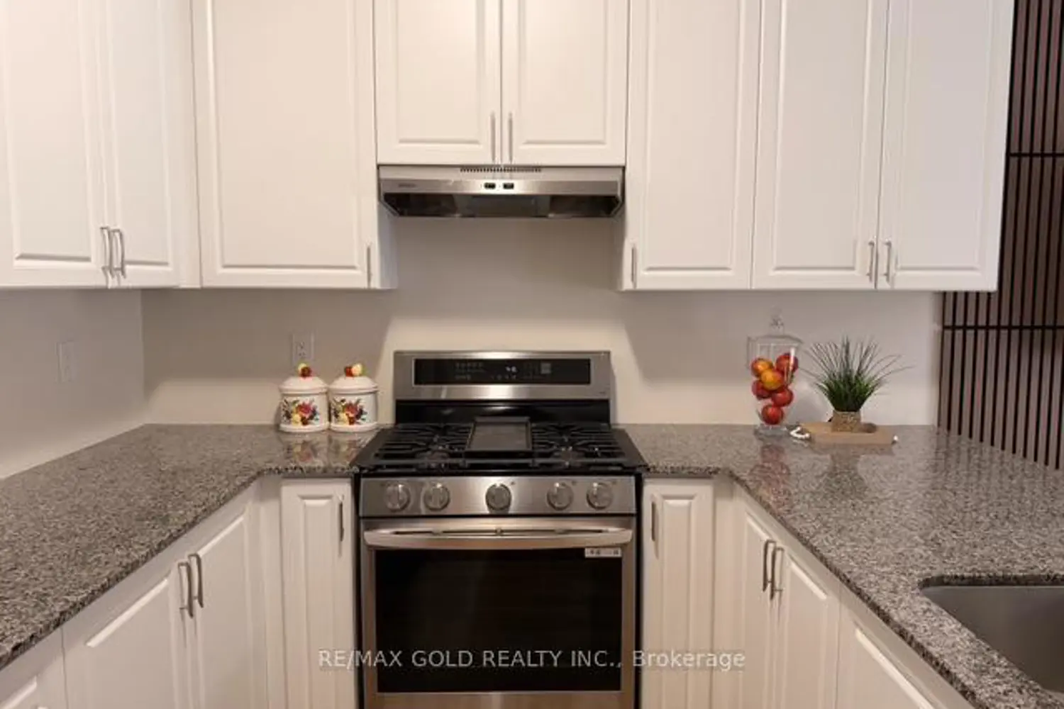 Additional image 7 of 86 Molozzi Street