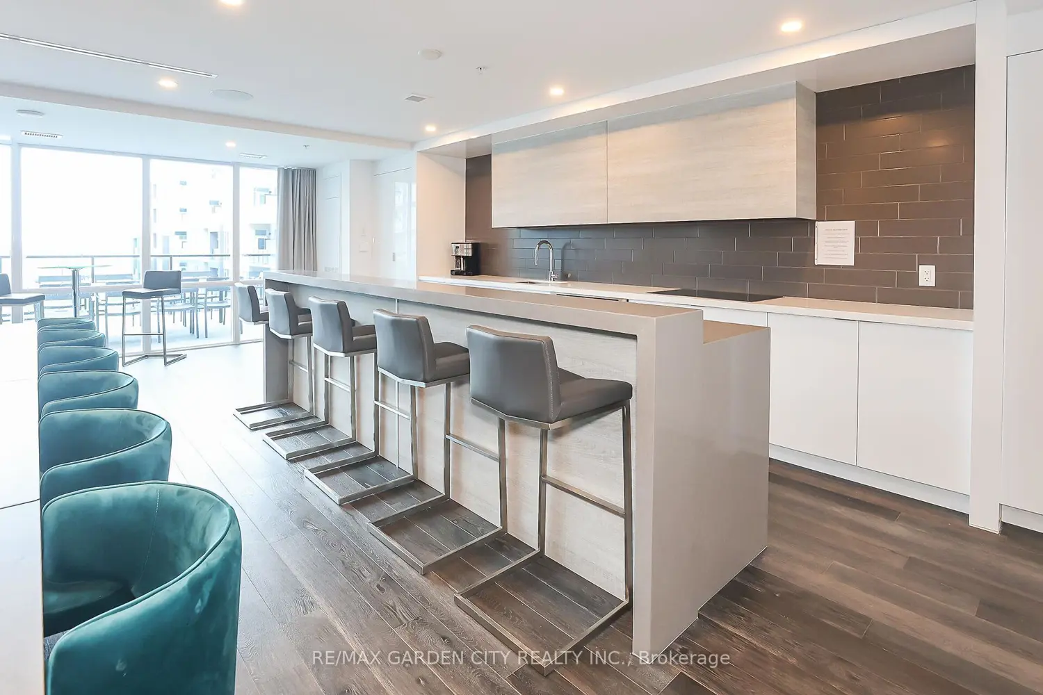 Additional image 5 of 16 Concord Place 431