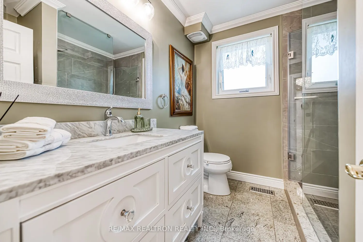 Additional image 18 of 15 Lincoln Green Drive