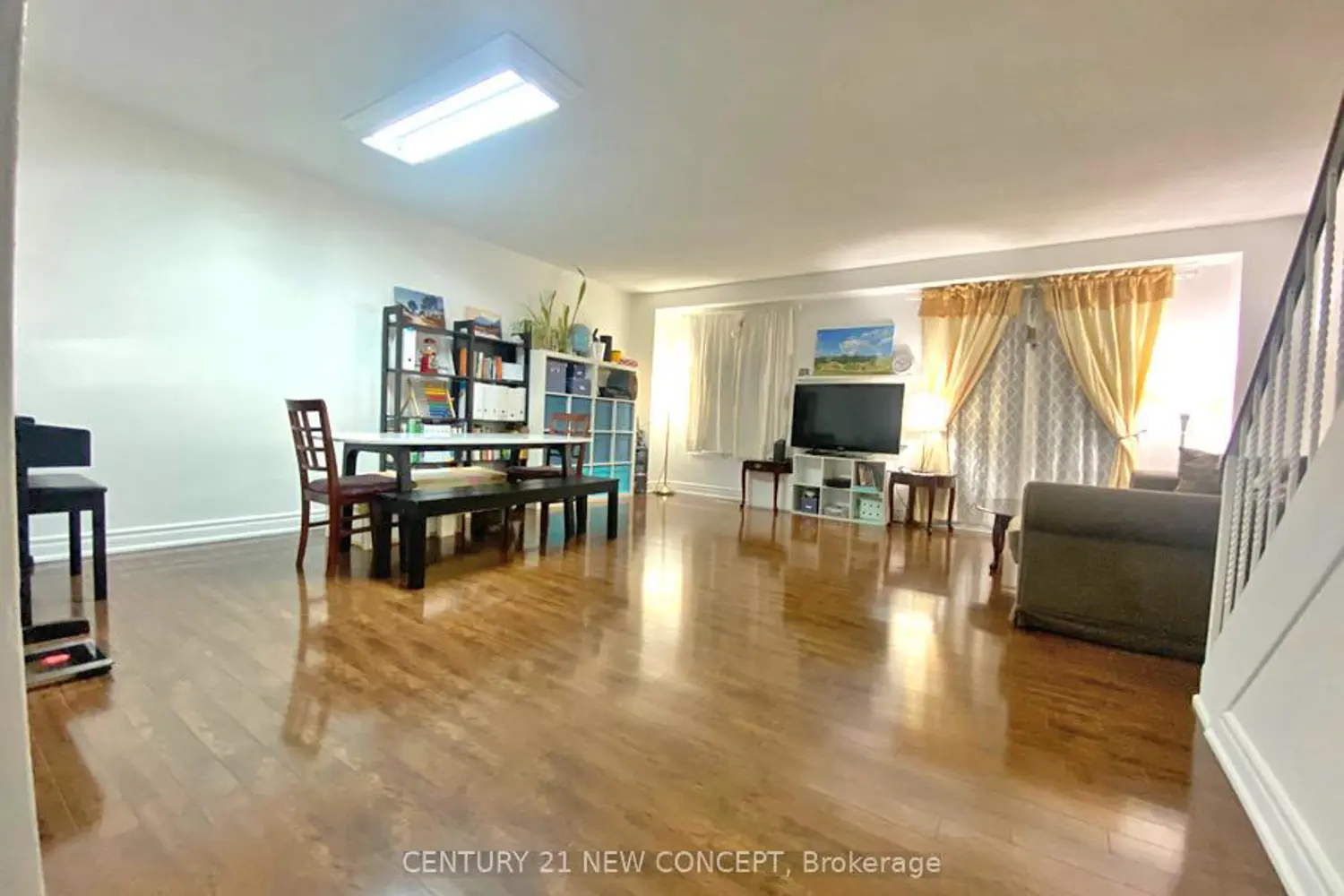 119 Henderson Avenue 3