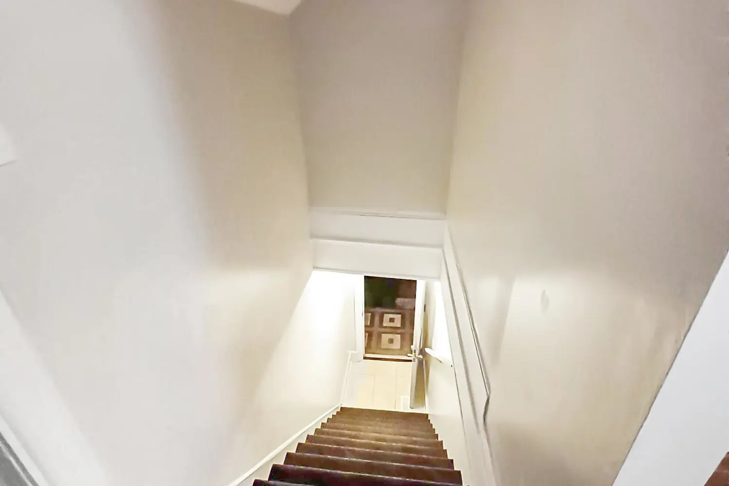 Additional image 11 of 5 Robinson Avenue