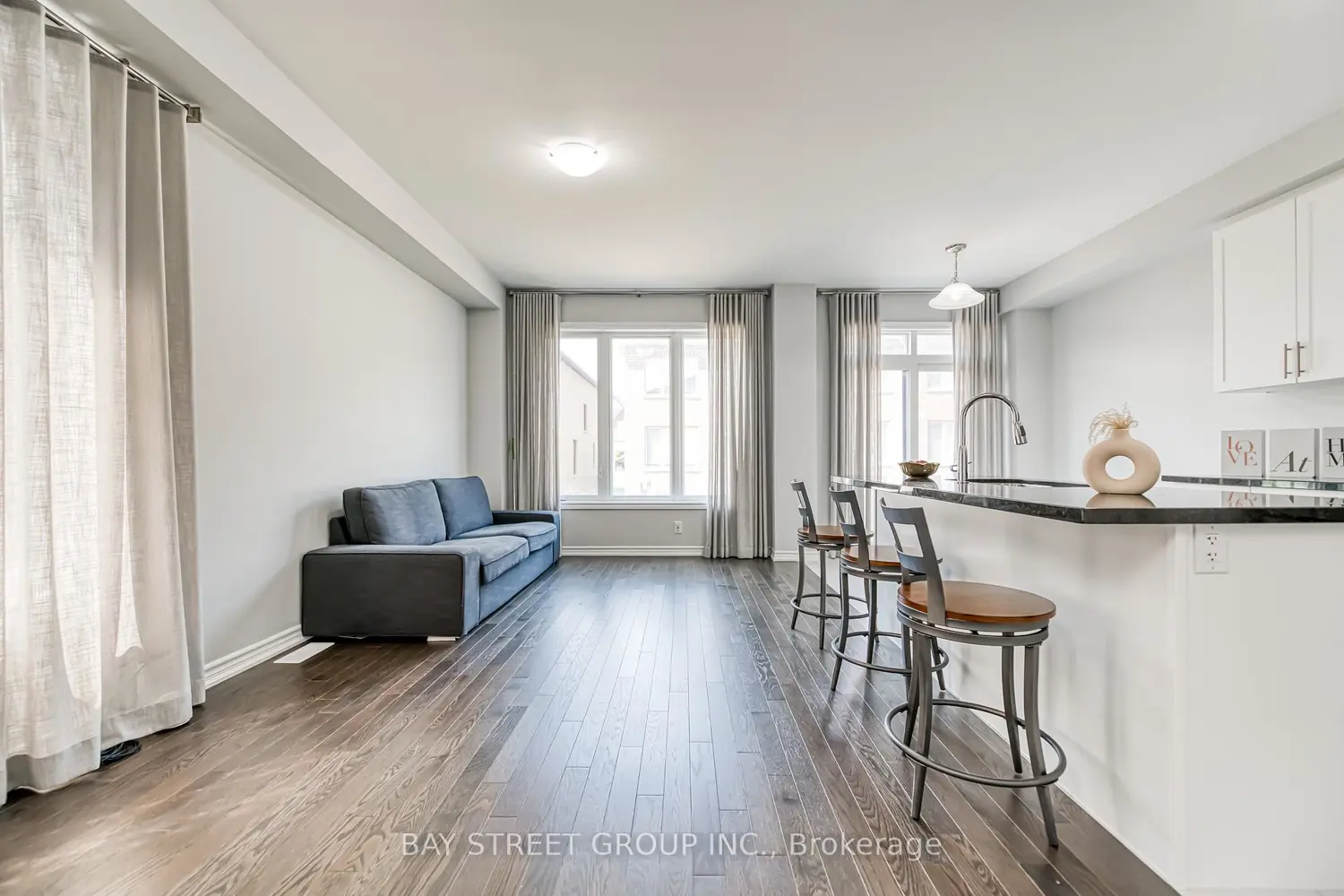 Additional image 15 of 32 Jessica Antonella Street