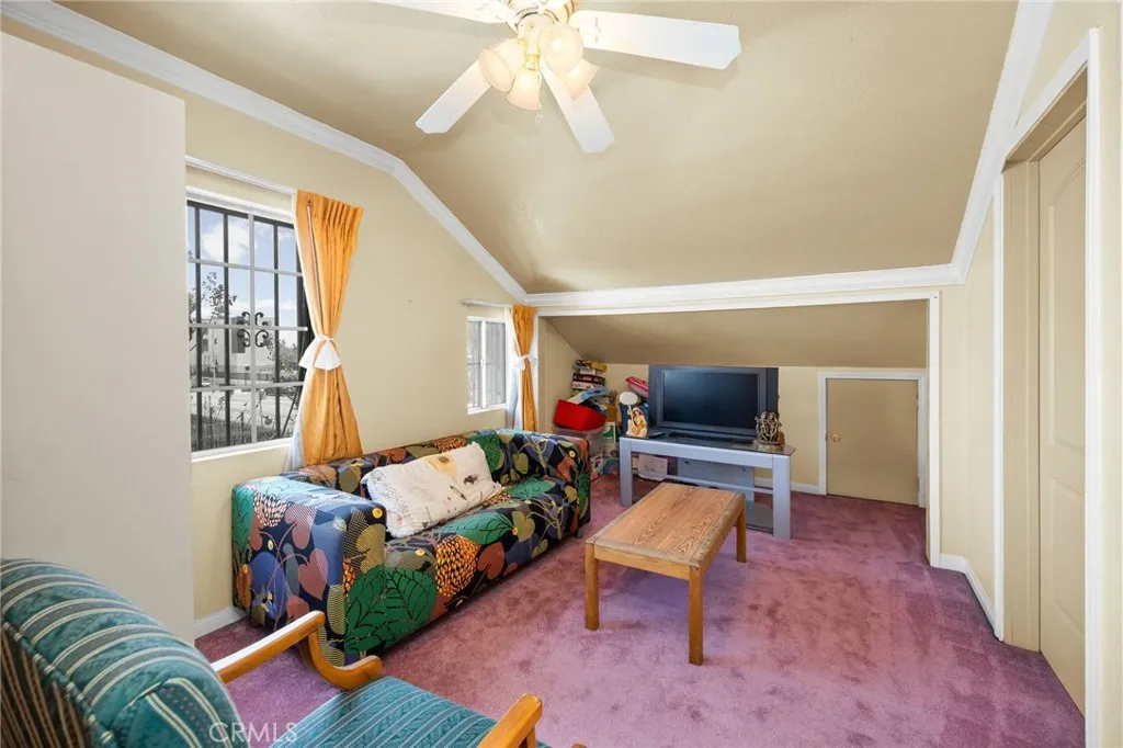 Additional image 120 of 451 E Vernon Ave, Los Angeles, CA 90011