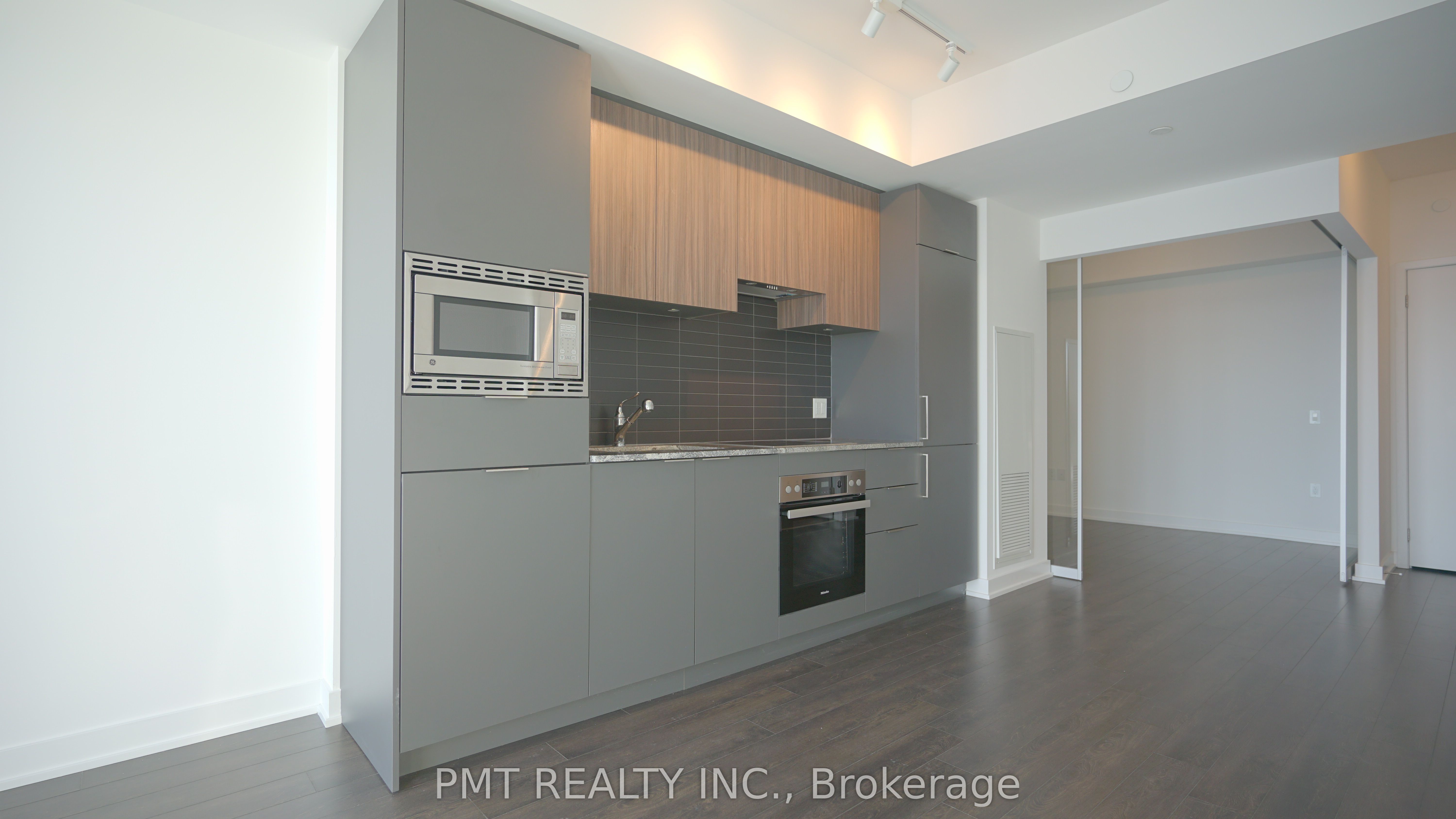 Additional image 4 of 2801-50 O'neill Road, Toronto, ON, M3C 0R1