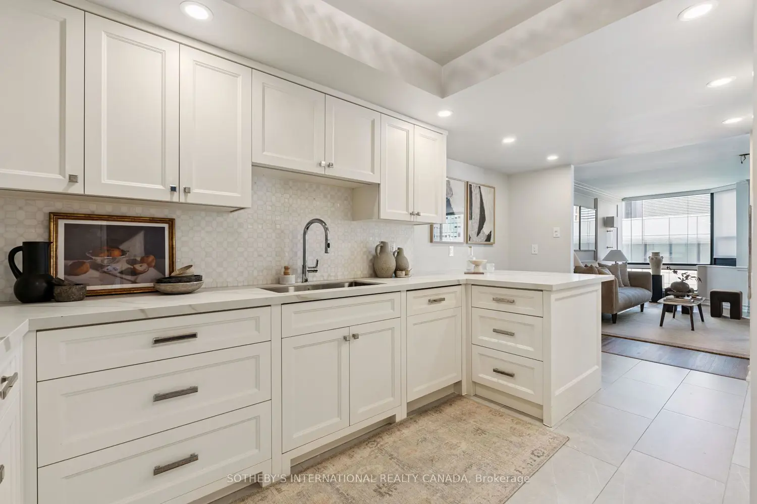 Additional image 9 of 1166 Bay Street 1205