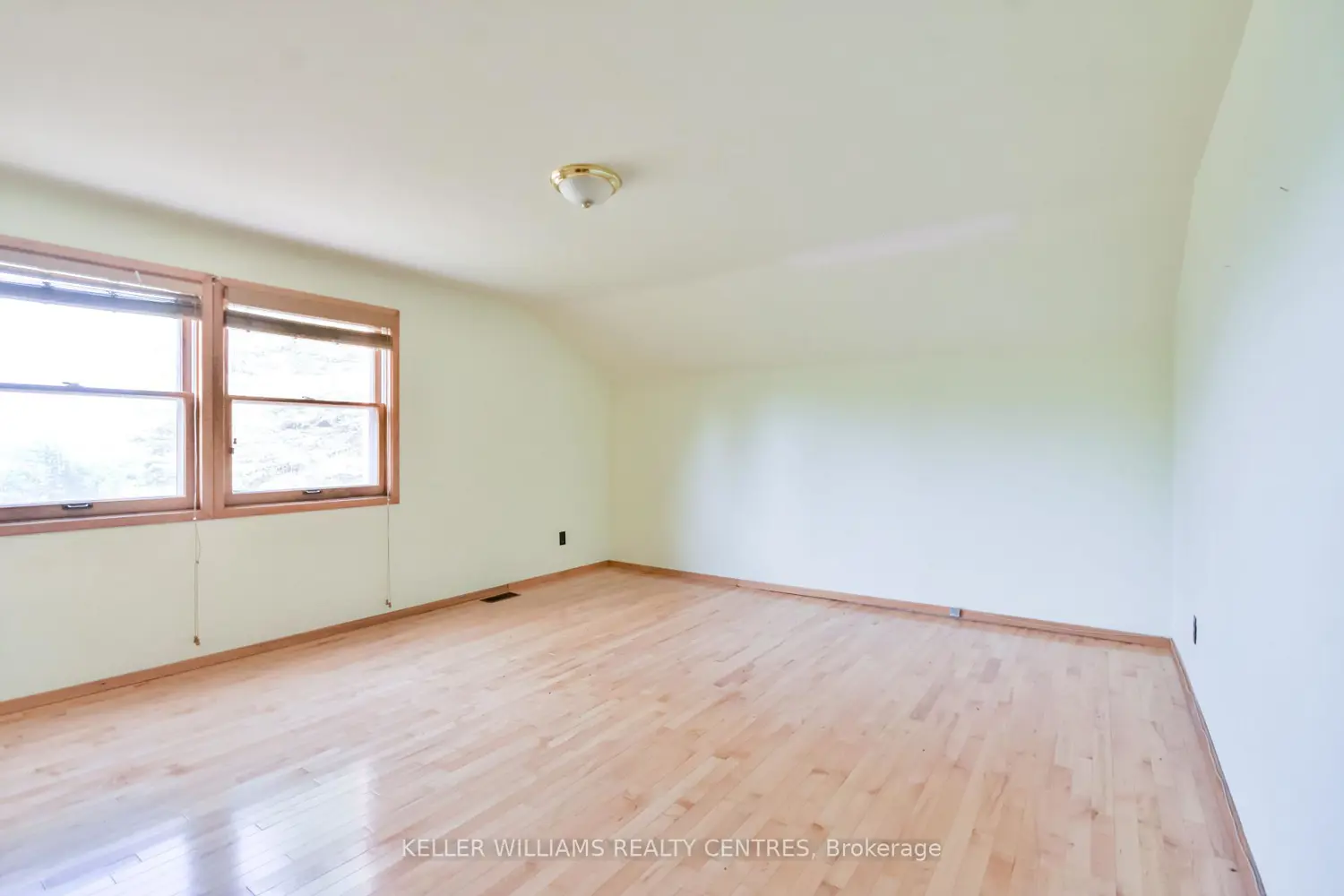 Additional image 12 of 2928 12 Line
