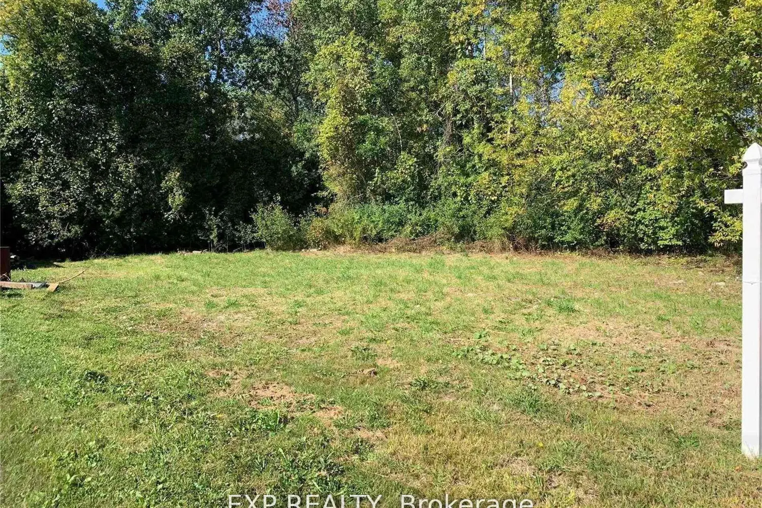 1418 Maple Way photo 2