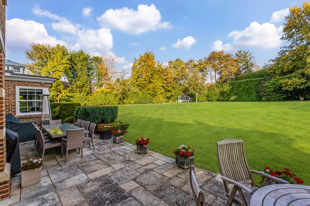 Additional image 18 of 8 bed detached house for saleOakfield Road, Harpenden AL5