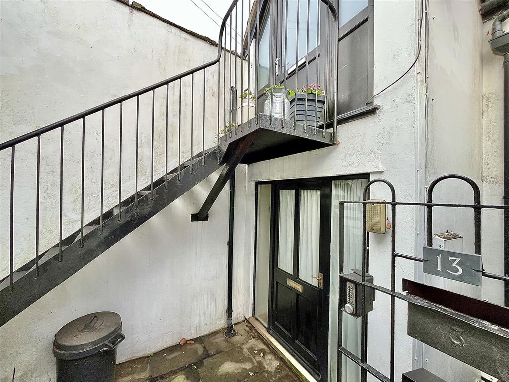 Additional image 15 of 2 bed flat for saleCopse Cross Street, Ross-On-Wye HR9