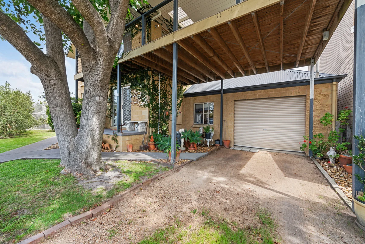 Additional image 9 of 4 Orme Street, Lakes Entrance VIC 3909