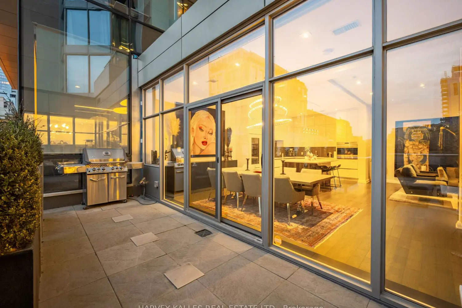 Additional image 13 of 155 Yorkville Avenue 303