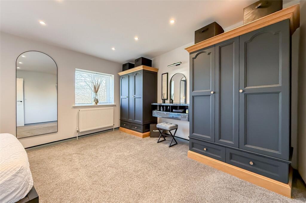 Additional image 9 of Cell Barnes Lane, St. Albans, Hertfordshire, AL1