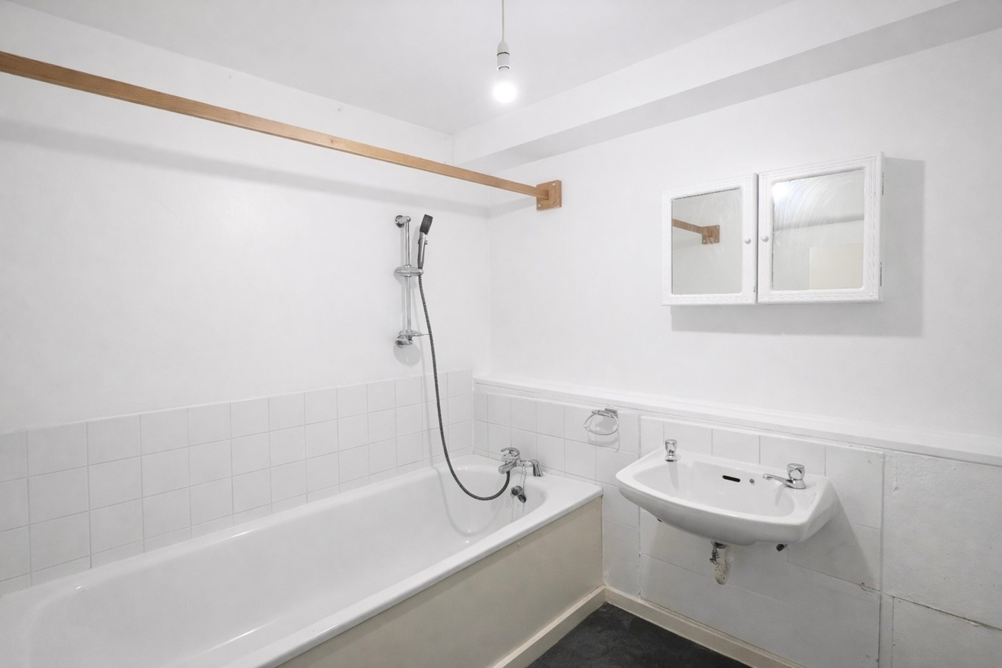 Additional image 5 of Studio Flat, Penfields House, N7, N1 7GU