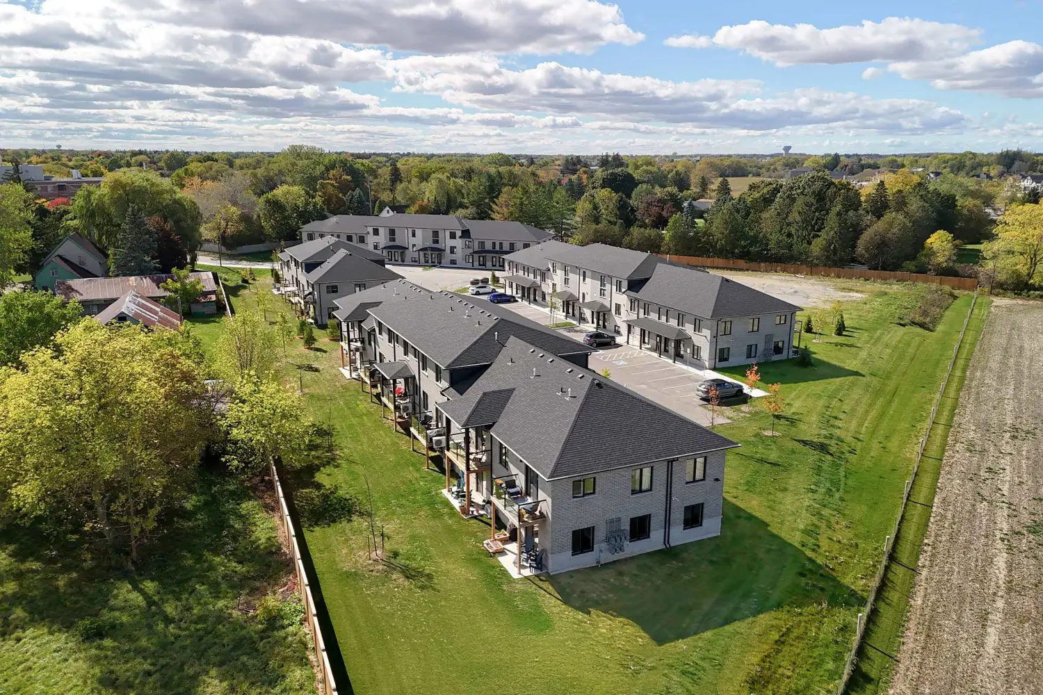 Additional image 4 of 3202 Vivian Line Unit 40