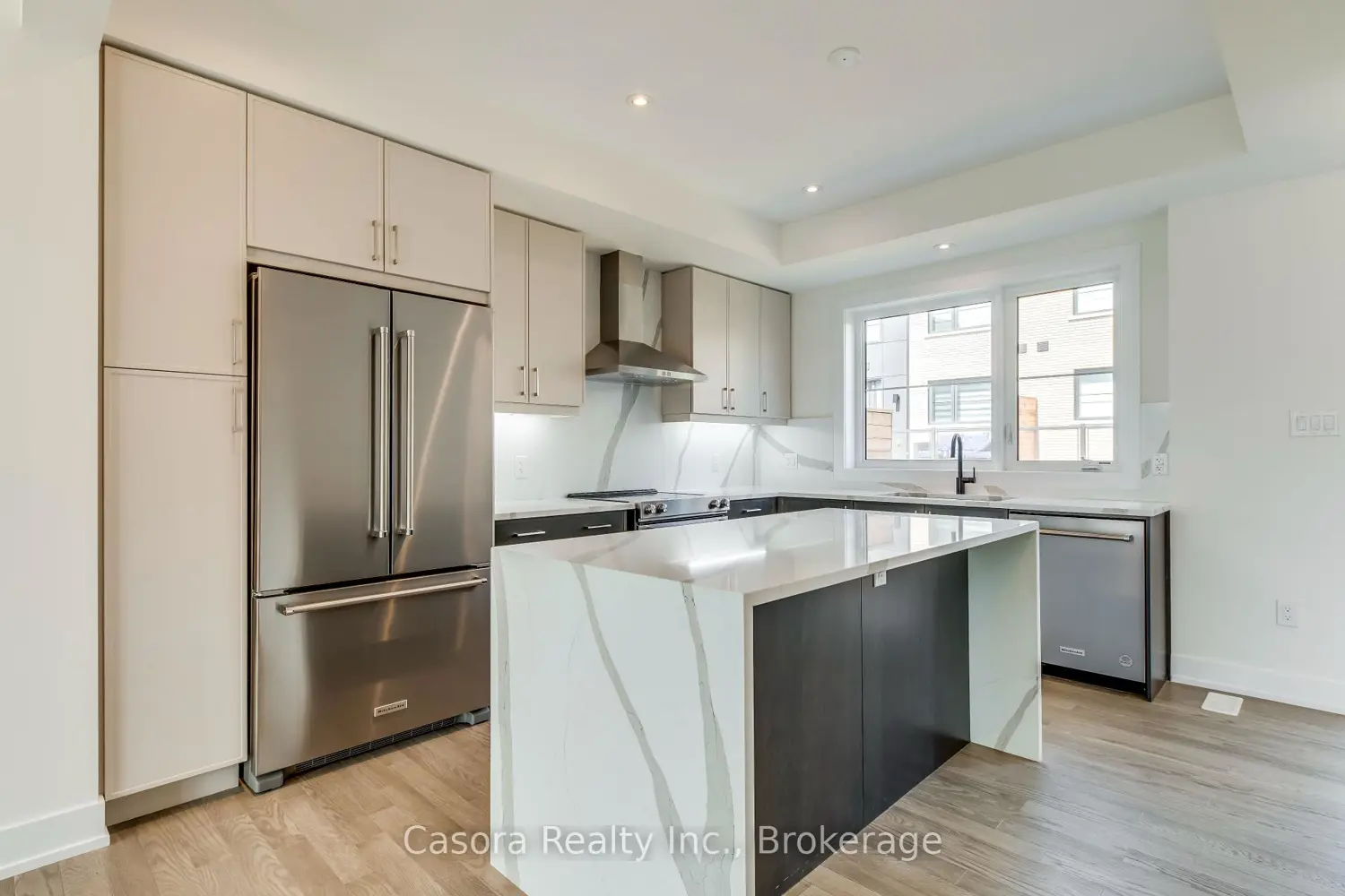 Additional image 4 of 2273 Turnberry Road 38