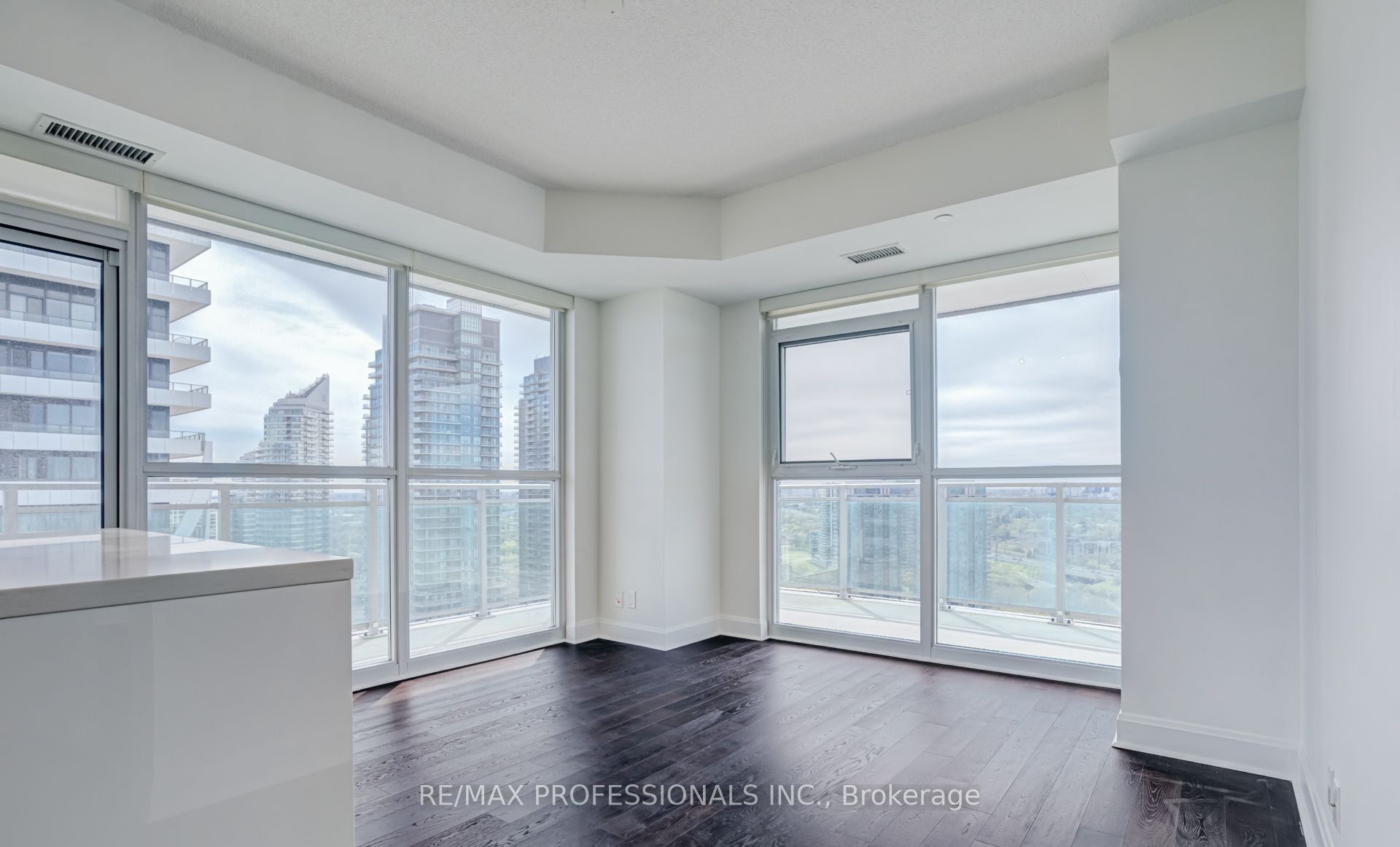Additional image 2 of 2903-33 Shore Breeze Drive, Toronto, ON, M8V 0G1