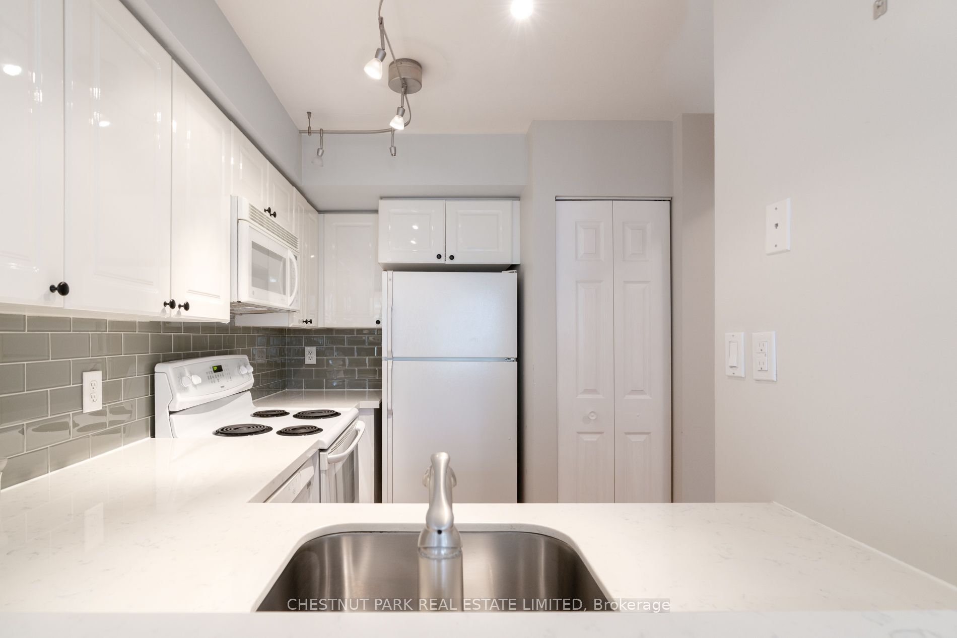Additional image 5 of 502-99 Hayden Street, Toronto, ON, M4Y 3B4