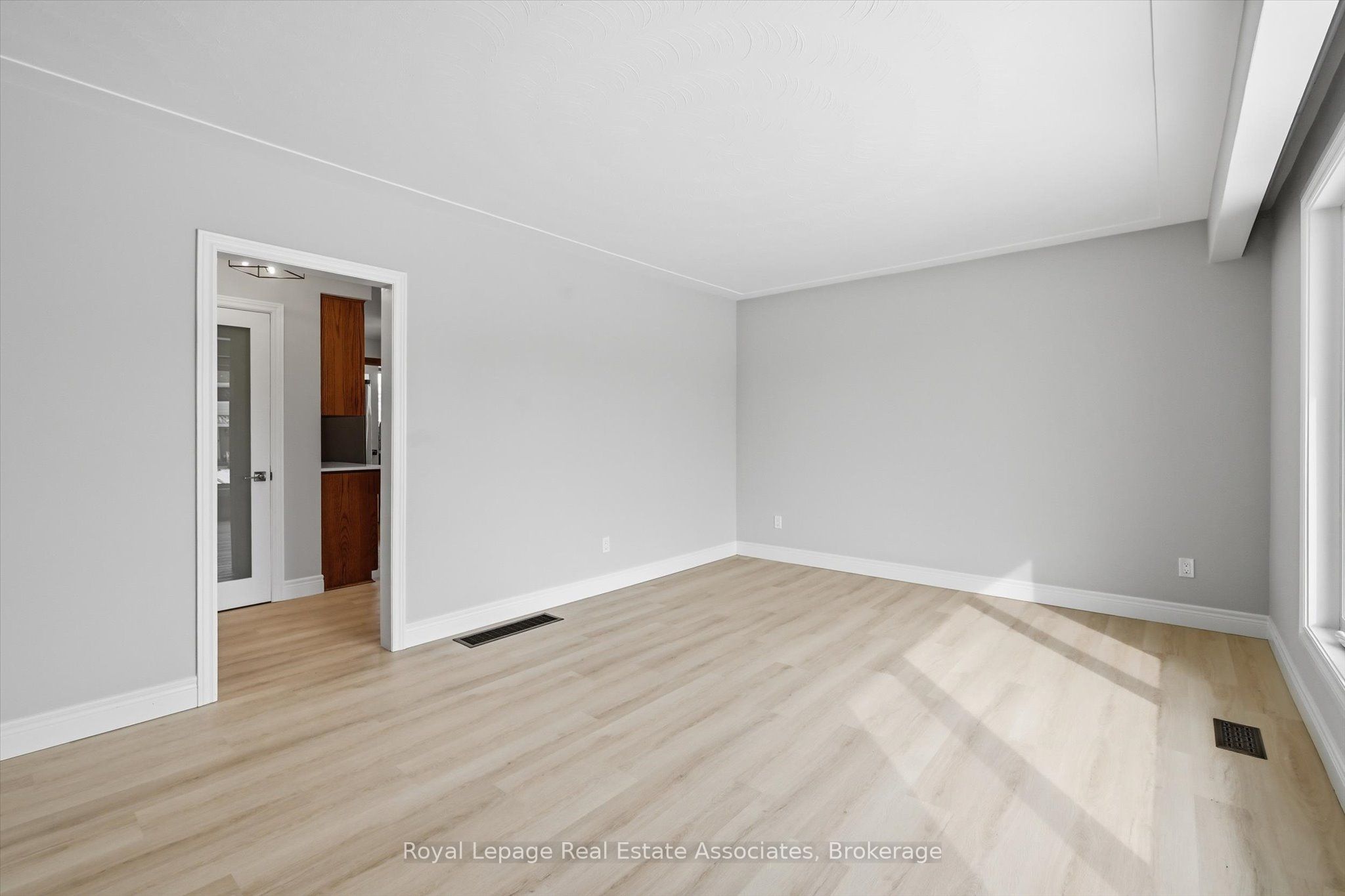 Additional image 5 of 26 Geneva Drive, Hamilton, ON, L9C 3Z5