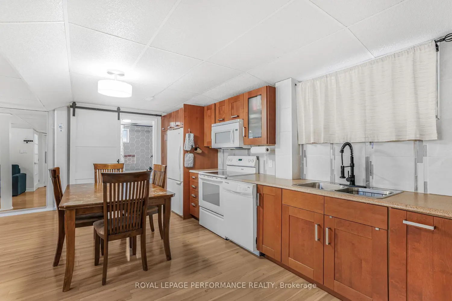 Additional image 13 of 68 Lafleche Boulevard