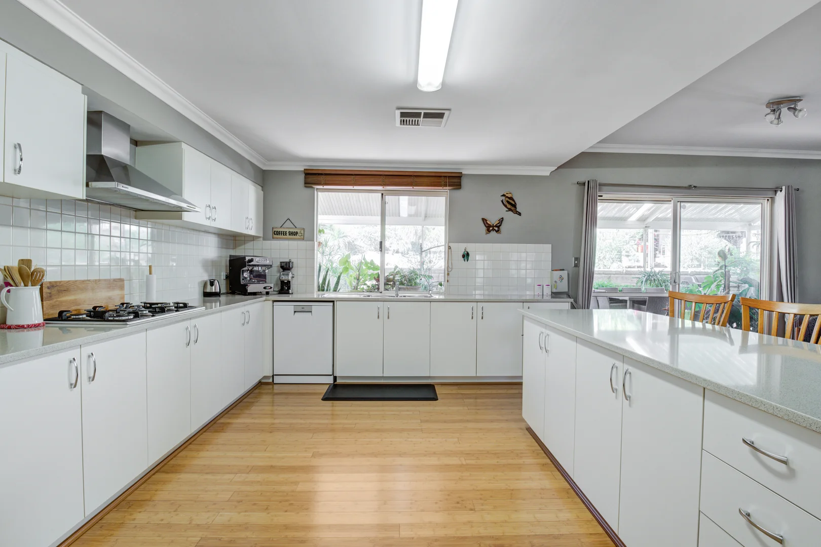 Additional image 15 of 220 Viveash Road, Swan View WA 6056