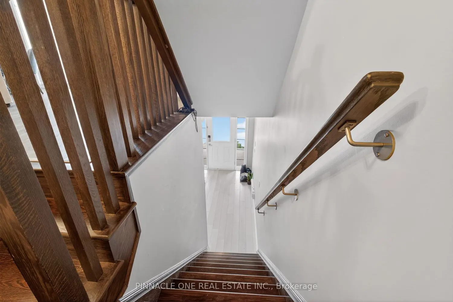 14 Nearco Crescent photo 5