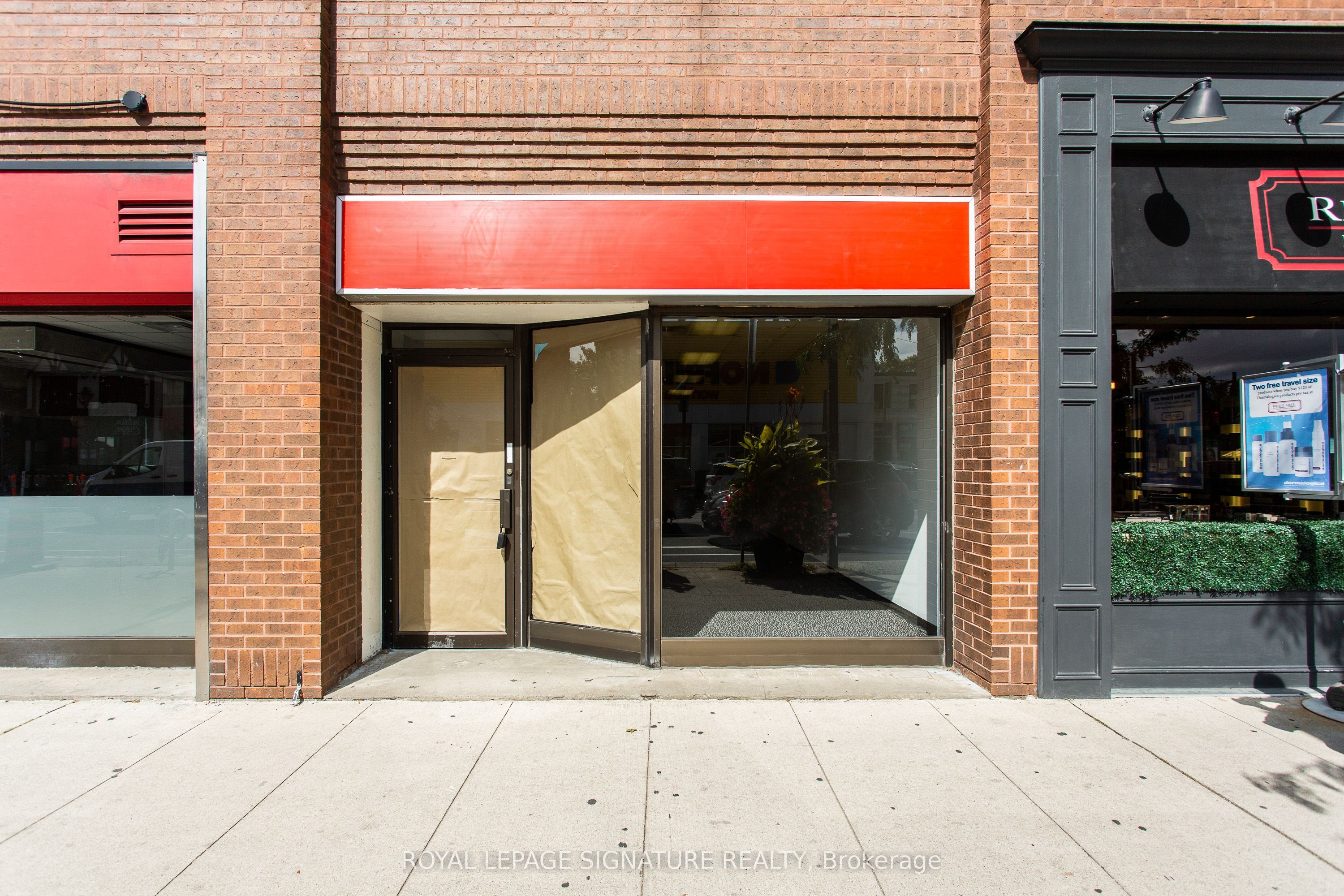 C-2190 Bloor Street W, Toronto, ON, M6S 1N3