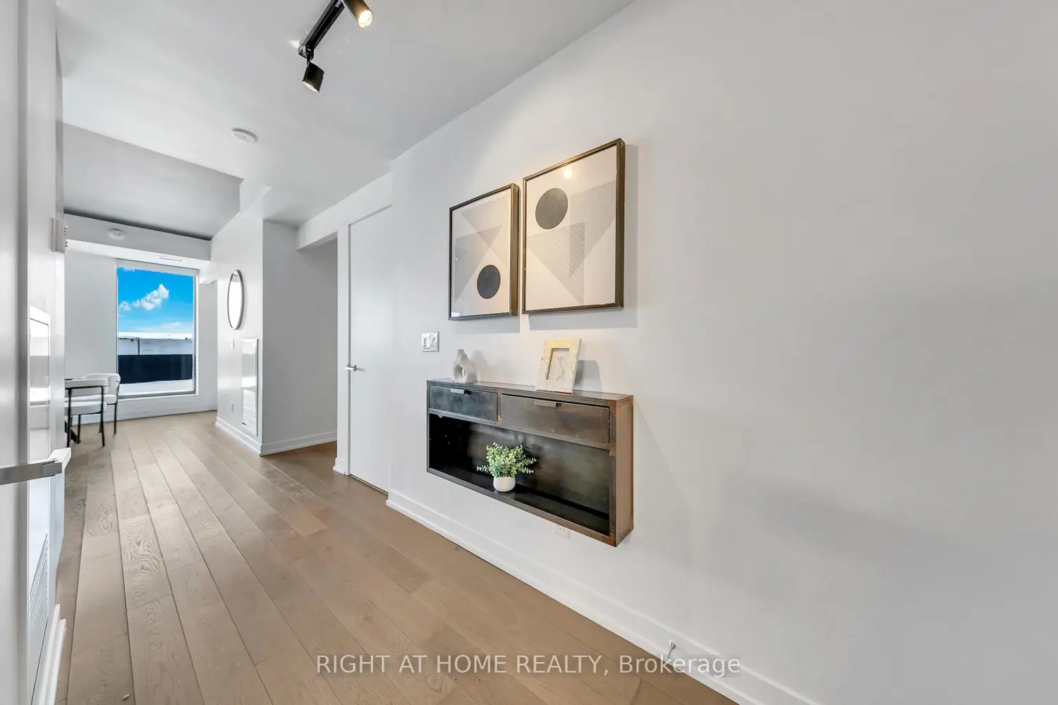 Additional image 12 of 530 Indian Grove 613